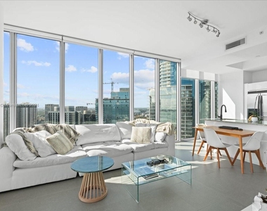 888 Biscayne Blvd - Photo Thumbnail 0