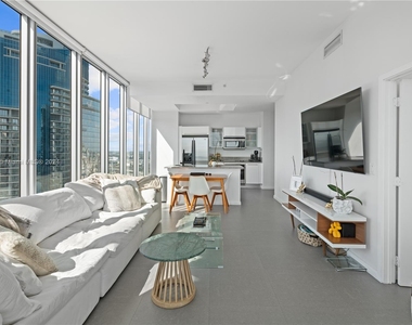 888 Biscayne Blvd - Photo Thumbnail 1