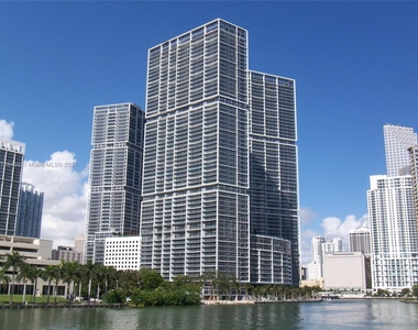 475 Brickell Ave - Photo Thumbnail 0