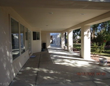 4528 Townview Drive - Photo Thumbnail 20