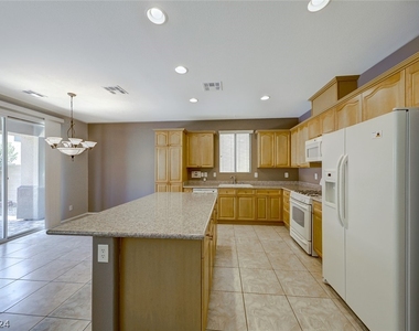 6154 Sugartree Avenue - Photo Thumbnail 11