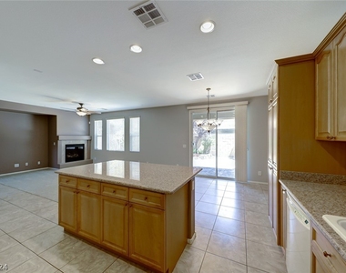 6154 Sugartree Avenue - Photo Thumbnail 9