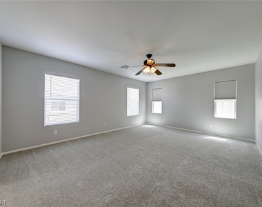 6154 Sugartree Avenue - Photo Thumbnail 14