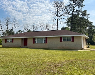 709 Mullins Dr - Photo Thumbnail 0