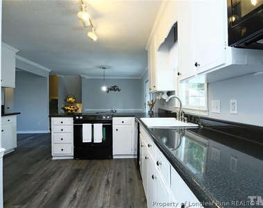 1606 Laura Duncan Road - Photo Thumbnail 5