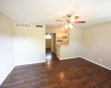 5124 Live Oak Street - Photo Thumbnail 7