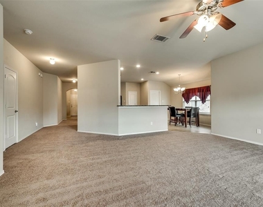 1213 Lone Pine Drive - Photo Thumbnail 5