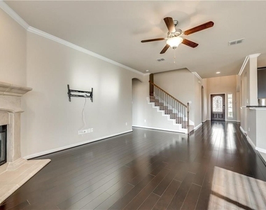 1709 Medina Lane - Photo Thumbnail 1