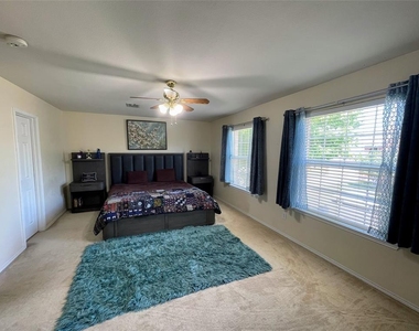 3304 Paradise Valley Drive - Photo Thumbnail 17