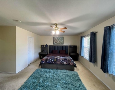 3304 Paradise Valley Drive - Photo Thumbnail 16