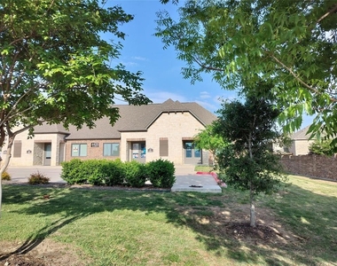 4425 Plano Parkway - Photo Thumbnail 1