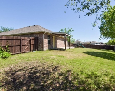 1444 Sun Breeze Drive - Photo Thumbnail 21