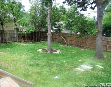 417 Harmon Dr - Photo Thumbnail 13