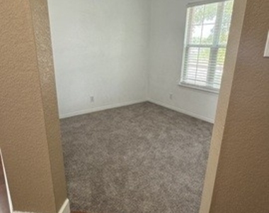 8038 Cavern Hill - Photo Thumbnail 2