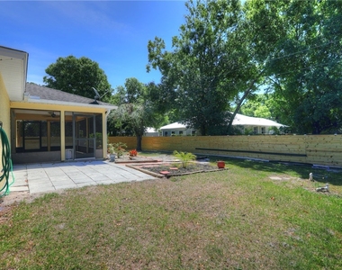 482 Memorial Avenue - Photo Thumbnail 2