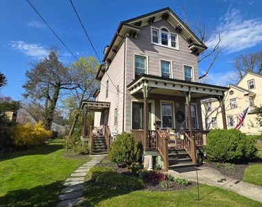 107 W Mantua Ave - Photo Thumbnail 1