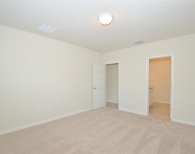 1647 Aspen Avenue - Photo Thumbnail 35