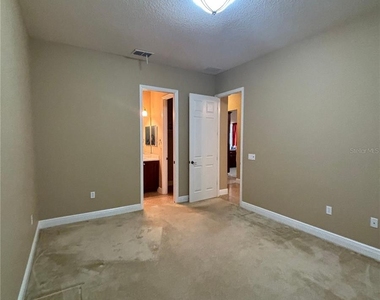 637 Tapatio Lane - Photo Thumbnail 31