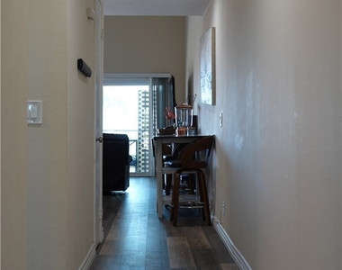 918 Lighthouse Way - Photo Thumbnail 4