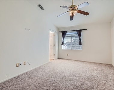 5415 W Harmon Avenue - Photo Thumbnail 8