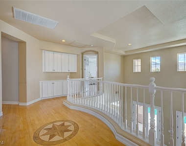 521 Pinnacle Heights Lane - Photo Thumbnail 19