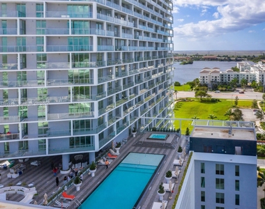 2000 S Metropica Way - Photo Thumbnail 46