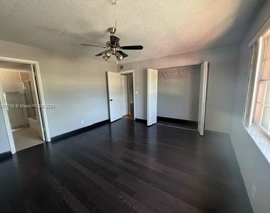 11131 Royal Palm Blvd - Photo Thumbnail 10