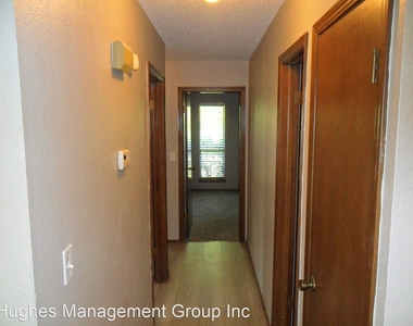 4121 Potomac Drive - Photo Thumbnail 7