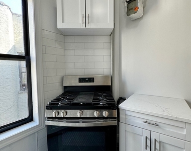 511 West 175th Street - Photo Thumbnail 16