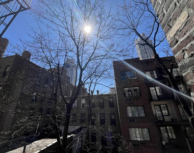 East 85th Street - Photo Thumbnail 0