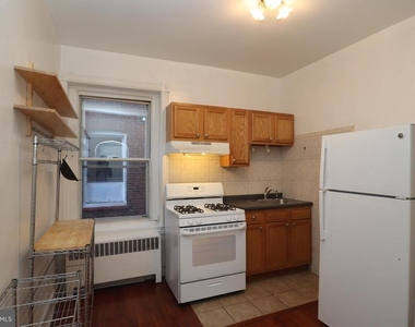 422 S 45th St - Photo Thumbnail 6