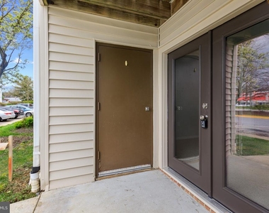 1115 Castle Harbour Way - Photo Thumbnail 24