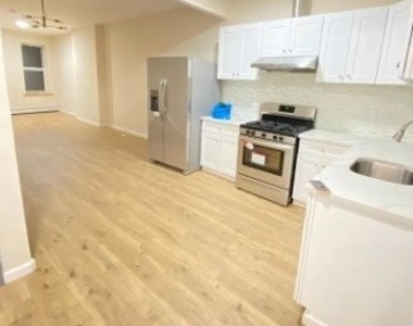 3434 Fulton St - Photo Thumbnail 4