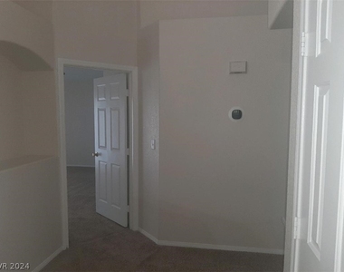 3814 Spruceview Court - Photo Thumbnail 19