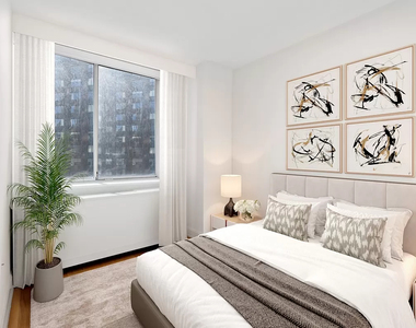 East 54th Street - Photo Thumbnail 5