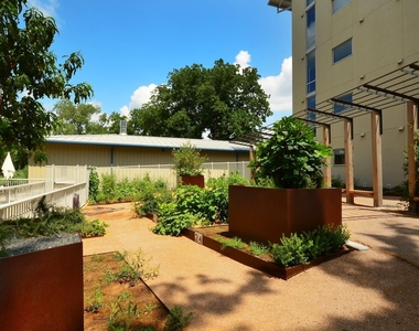 1600 Barton Springs Rd - Photo Thumbnail 26