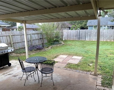 511 Battlecreek Ln - Photo Thumbnail 17