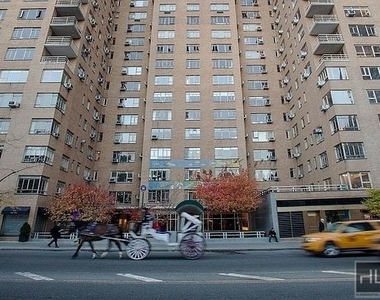 Central Park South - Photo Thumbnail 6