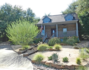 105 Fallbrook Ct - Photo Thumbnail 0