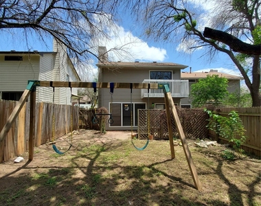 9008 Sanger Dr - Photo Thumbnail 29