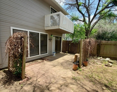 9008 Sanger Dr - Photo Thumbnail 30