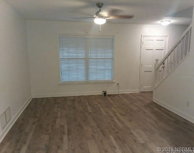 572 Palm Drive - Photo Thumbnail 20