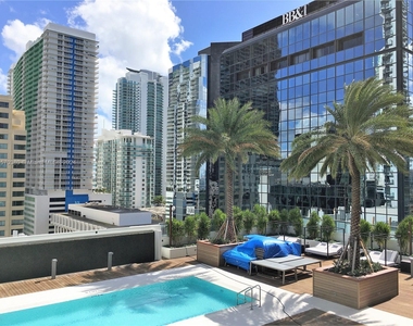 1080 Brickell Ave - Photo Thumbnail 18