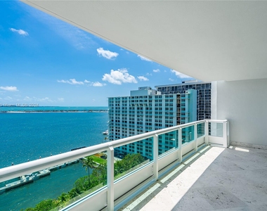 1643 Brickell Ave - Photo Thumbnail 2