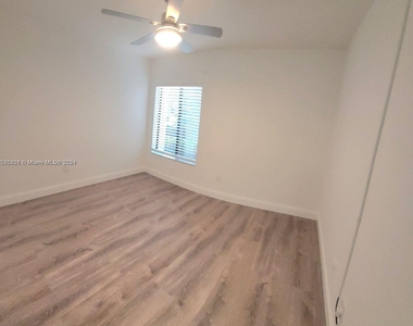 5150 E Club Cir - Photo Thumbnail 10