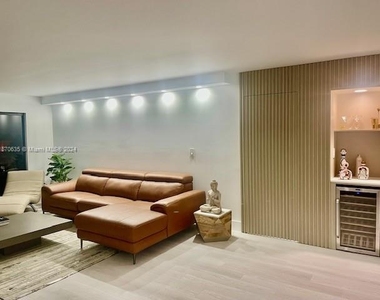 1201 S Ocean Dr - Photo Thumbnail 11