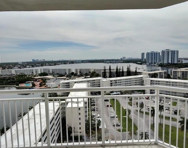 18041 Biscayne Blvd - Photo Thumbnail 12