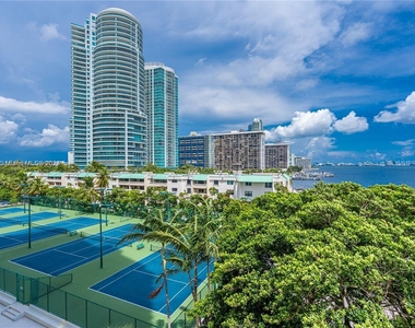 2333 Brickell Ave - Photo Thumbnail 15