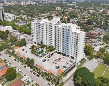 3000 Coral Way - Photo Thumbnail 29