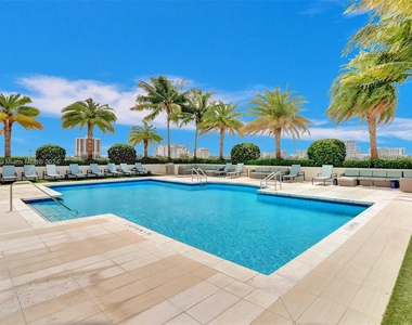 3000 Coral Way - Photo Thumbnail 27